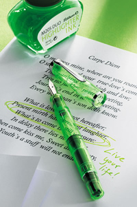 Pelikan Duo 205  Highlighter Fountain Pen - Shiny Green