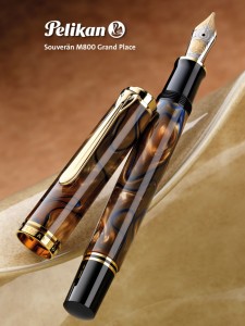 Pelikan Souveran Grand Place M800 Fountain Pen pen