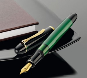 Special Edition Pelikan M120 Green-Black Fountain Pen
