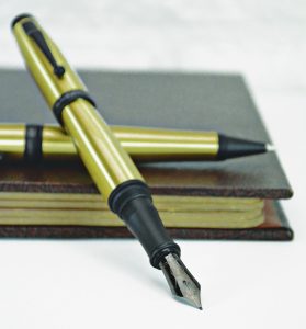 Monteverde Invincia Brass