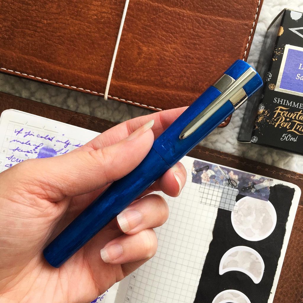 Benu Supreme Azure fountain pen review with Pen Chalet guest reviewer, @acourtofwingsandjournals. 