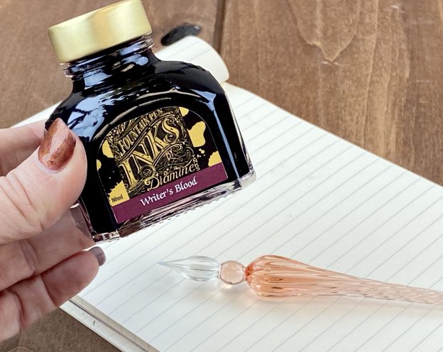 most popular inks of 2022, top 5 fountain pen inks, diamine writers blood