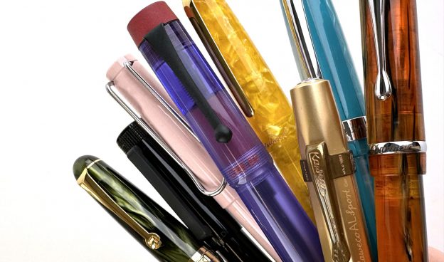 color psychology of fountain pen collecting