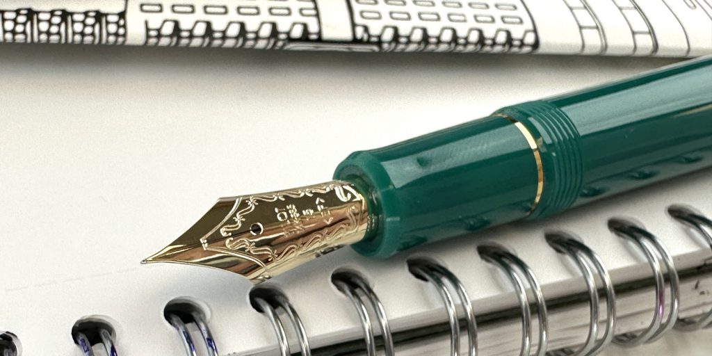U.S. Exclusive Custom 743 Green fountain pen
