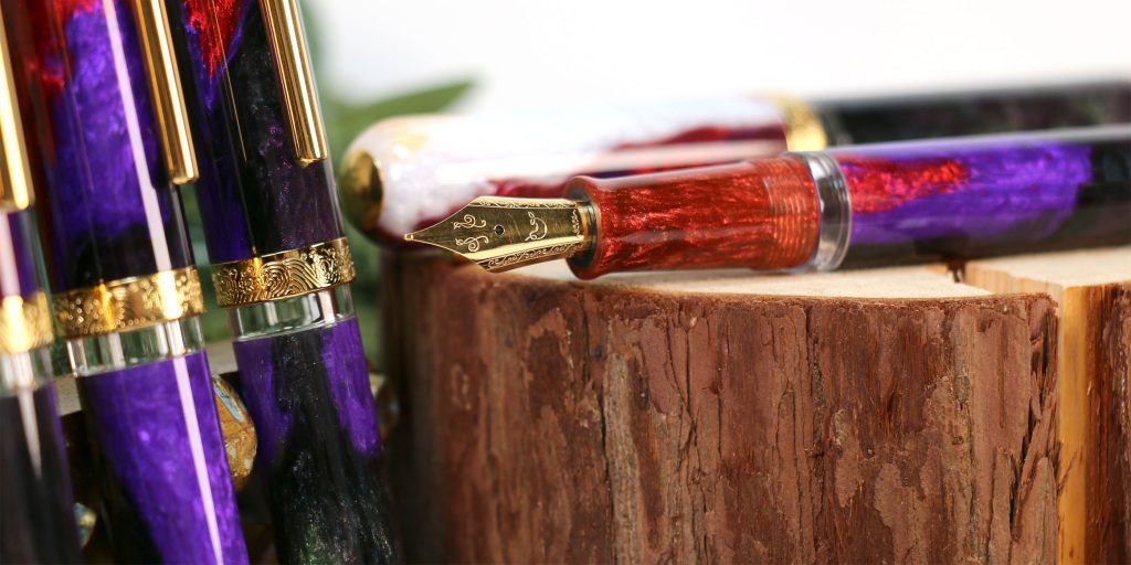 Nahvalur x Van Dieman's Poison Apple Box Set joins the 2025 Top Halloween Pens and Inks List