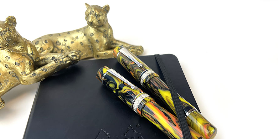 delta_gallery_fountain_pen_with_tigers