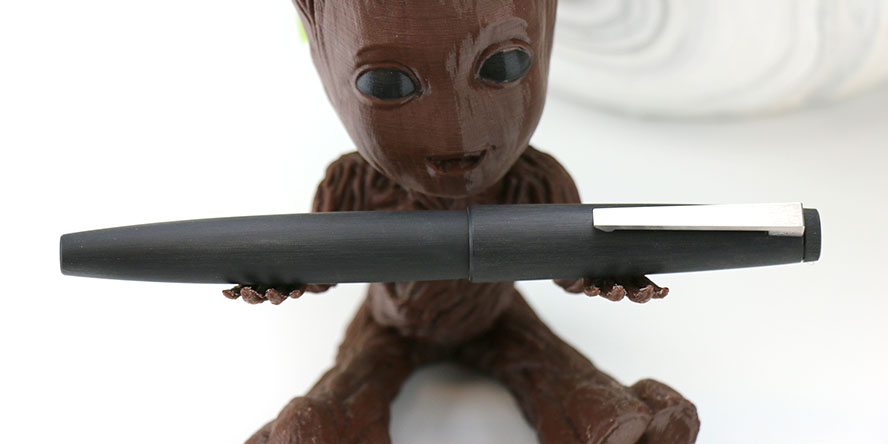 lamy_2000_fountain_pen_with_groot