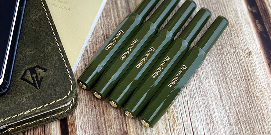 kaweco_collectors_edition_fountain_pen_dark_green_capped