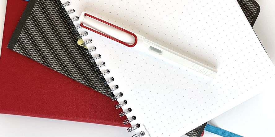 lamy_special_edition_safari_fountain_pen_white_red