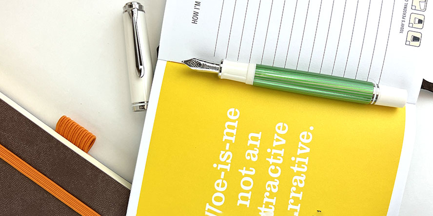 pelikan_m605_souveran_green_white_fountain_pen_uncapped