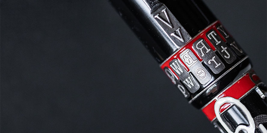 visconti_qwerty_limited_edition_rollerball_center_band