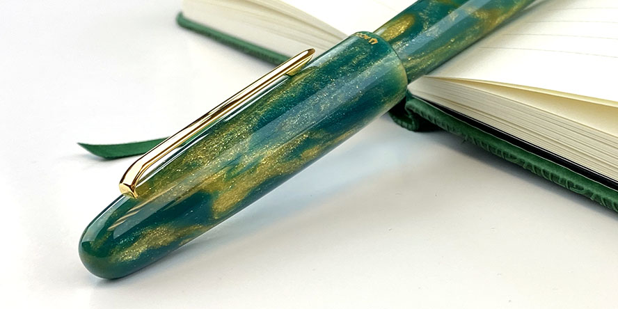 esterbrook_estie_accutron_fountain_pen_cap_closeup