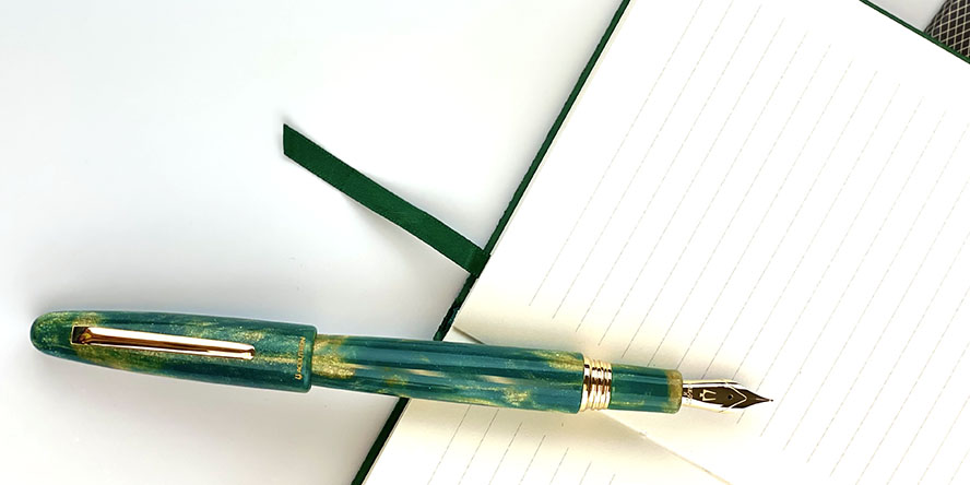Esterbrook Estie Accutron Limited Edition Oversize Fountain Pens esterbrook_estie_accutron_oversize_fountain_pen_posted