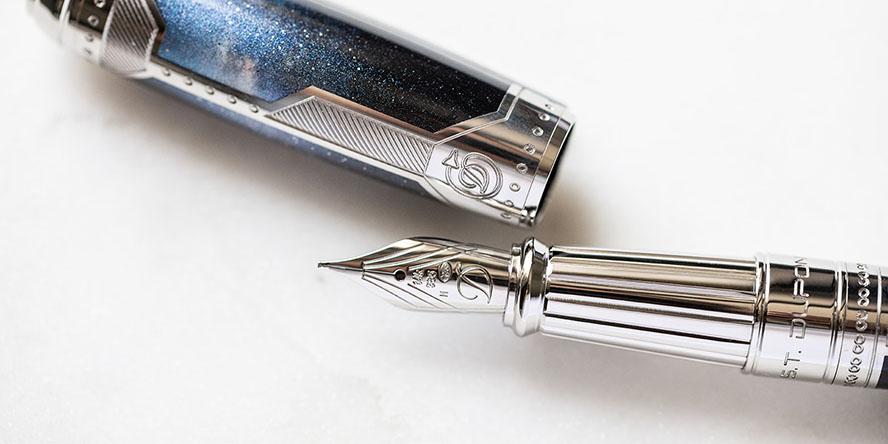st_dupont_space_odyssey_limited_edition_fountain_pen_uncapped