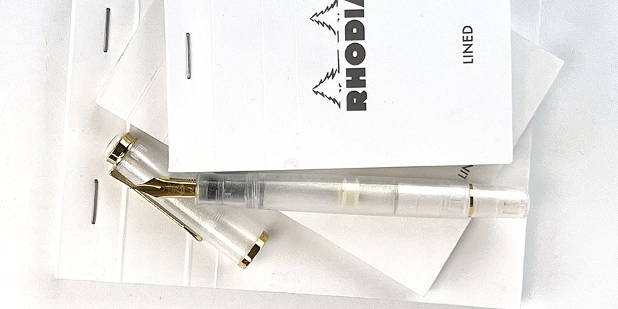 pelikan_special_edition_golden_beryl_200_classic_golden_beryl_fountain_pen_with_Rhodia_ICE_notebook