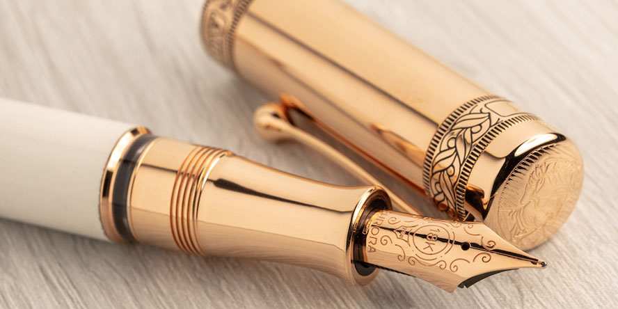 Aurora Limited Edition Dante Paradiso Fountain Pens Aurora_Dante_Paradiso_fountain_pen_nib