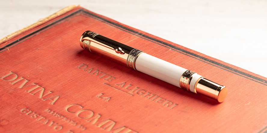aurora_dante_paradiso_fountain_pen_capped