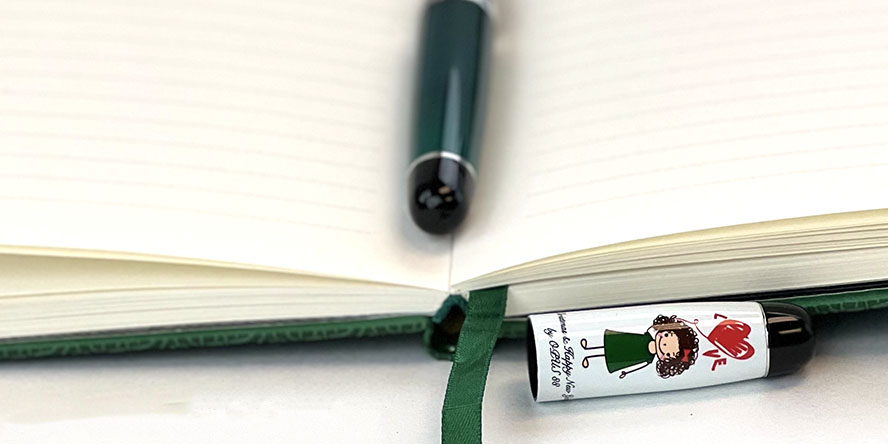 opus_88_2021_holiday_mini_pocket_fountain_pen_uncapped