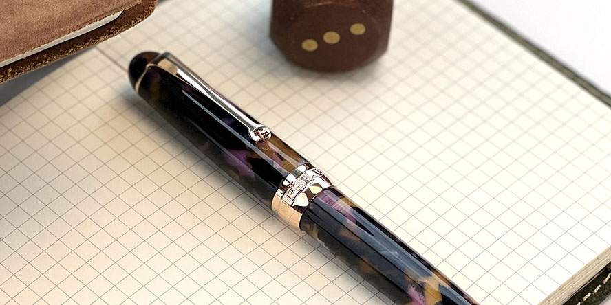 penlux_masterpiece_delgado_euploea_fountain_pen_capped