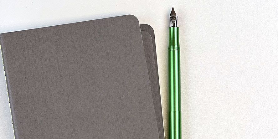 kaweco_liliput_collectors_edition_green_fountain_pen_with_lamy_notebooks