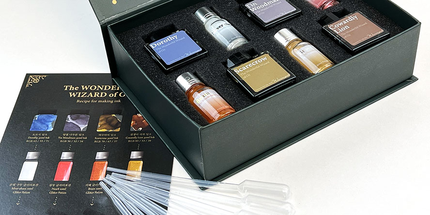 wearingeul_the_wizard_of_oz_spell_book_fountain_pen_ink_set_in_box