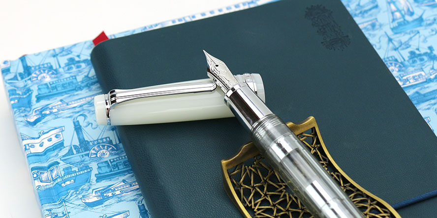 sailor_pro_gear_limited_edition_standard_checkmate_soul_of_chess_fountain_pen_uncapped