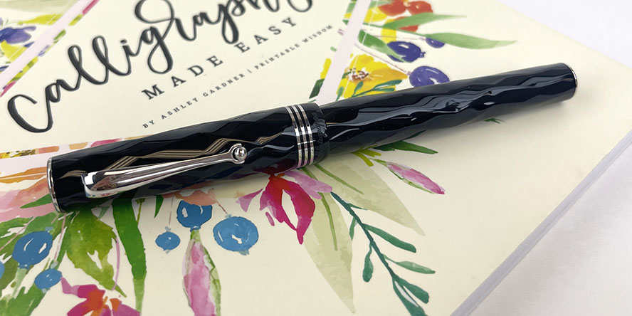 montegrappa_brenta_fountain_pen_stainless_steel_capped