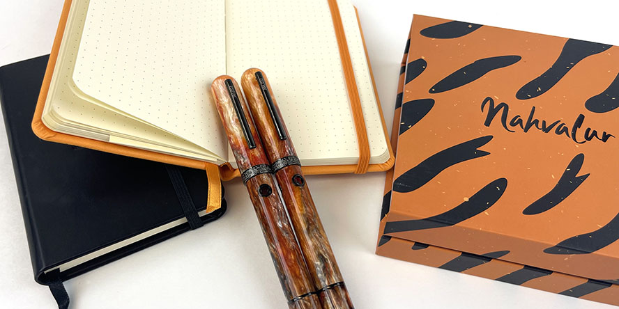 nahvalur_tiger_pen_of_the_year_nautilus_fountain_pens_capped