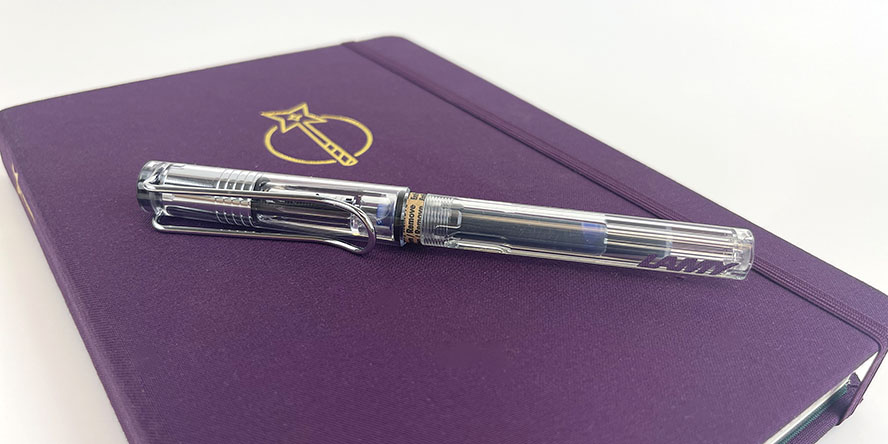 lamy_gift_set_ink_and_safari_vista_fountain_pens_capped