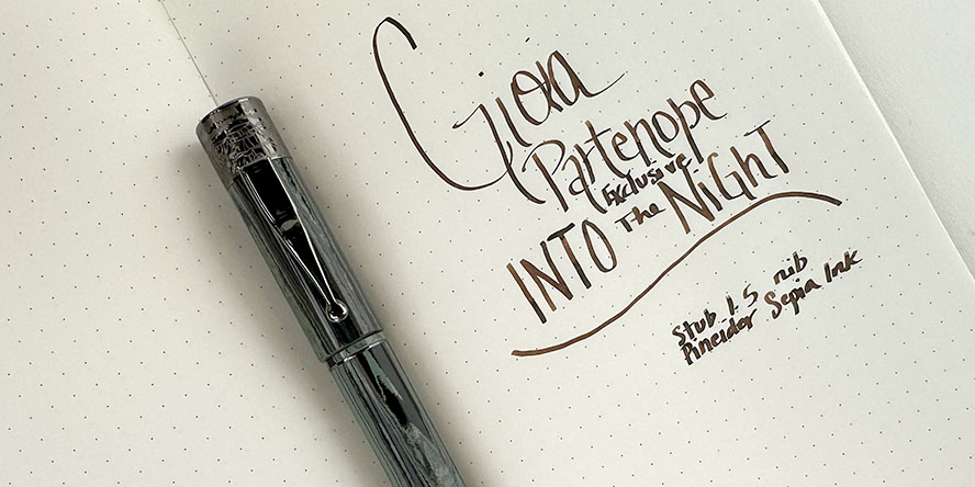 gioia_partenope_exclusive_into_the_night_fountain_pen_with_stub_1.5_nib_writing_sample