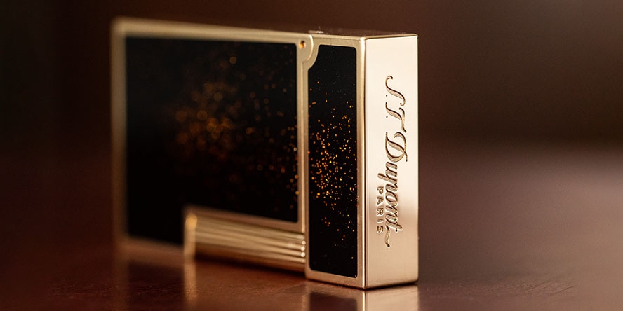 s_t_dupont_line_2_gold_dust_lighter_closed_on_its_side