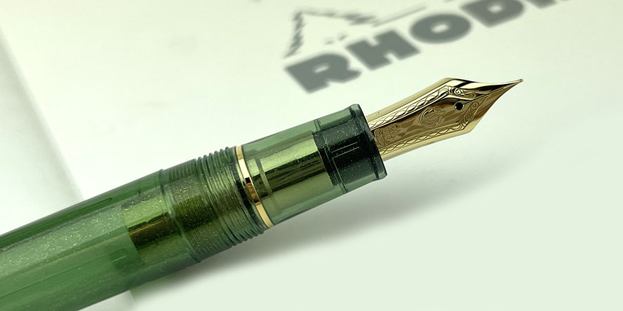 sailor_1911_pen_of_the_year_2023_golden_olive_fountain_pen_large_nib