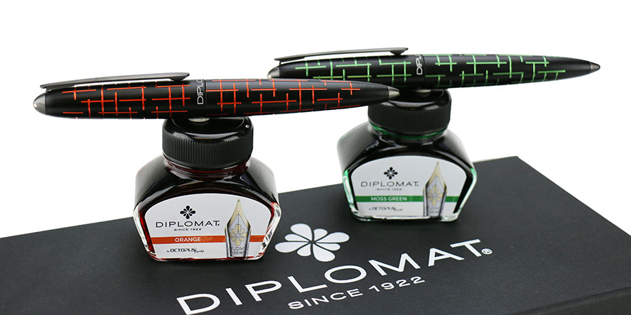 diplomat_gift_set_elox_matrix_both_orange_and_green