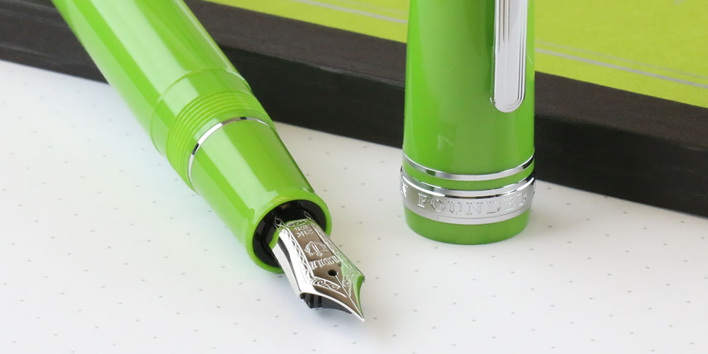 Sailor 1911 Key Lime fountain pen nib