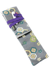 Taccia Kimono Wrap Single Pen Carrying Cases in Hexagon Crests
