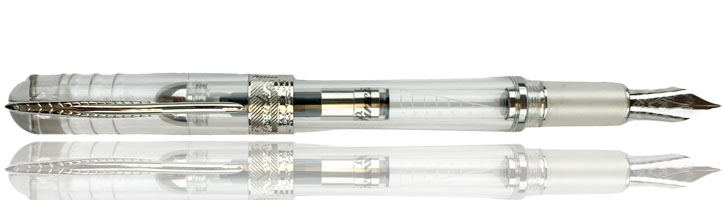 Pineider Avatar UR Demonstrator (rubber grip) Fountain Pens in Clear