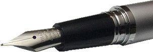 Pilot Knight fountain pen review - nib closeup