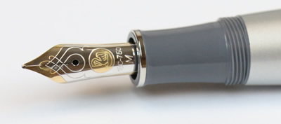 Pelikan M640 Mount Everest Fountain Pen Nib Review